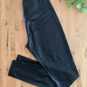 Wilfred Free vegan Leather Leggings